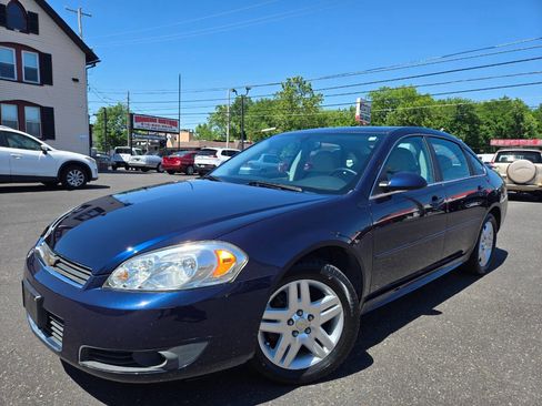 Used 2011 Chevrolet Impala LT w/ Luxury Edition Package FWD image 2