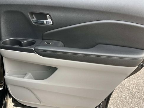 Used 2020 Honda Pilot LX image 24