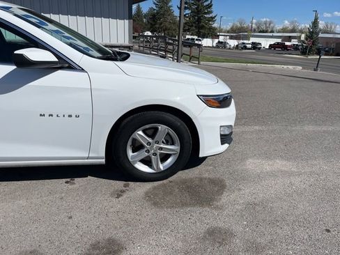 Used 2025 Chevrolet Malibu LS FWD image 15
