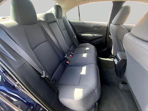 Used 2025 Toyota Corolla LE FWD image 19