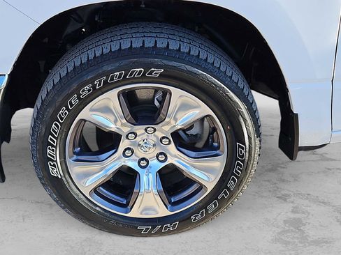 Used 2024 RAM 1500 Laramie image 12