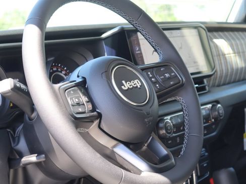New 2026 Jeep Gladiator Sport AWD/4WD image 24