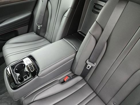 New 2025 Genesis G80 2.5T Advanced image 15