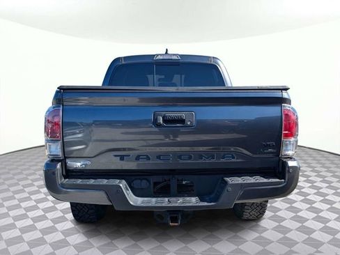 Used 2022 Toyota Tacoma TRD Off-Road w/ Technology Package RWD image 3