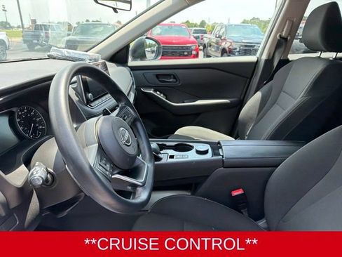 Used 2024 Nissan Rogue S AWD/4WD image 9