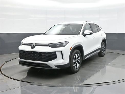 New 2026 Volkswagen Tiguan S image 3