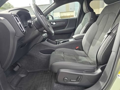 Used 2023 Volvo C40 P8 Recharge Ultimate w/ Protection Package Premier AWD/4WD image 20