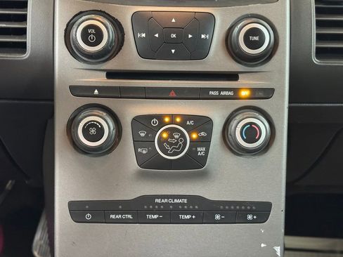 Used 2019 Ford Flex SE image 36