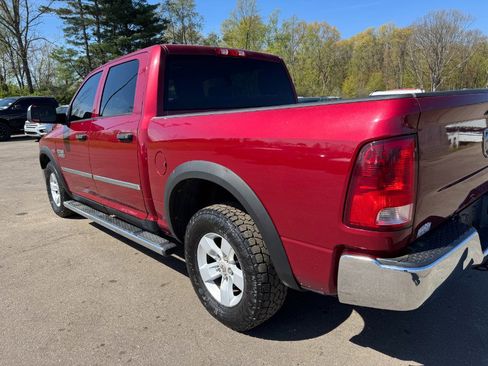 Used 2014 RAM 1500 ST w/ SXT Appearance Group AWD/4WD image 10