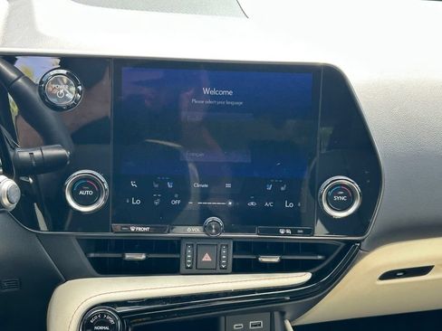 Used 2024 Lexus NX 350h AWD image 19