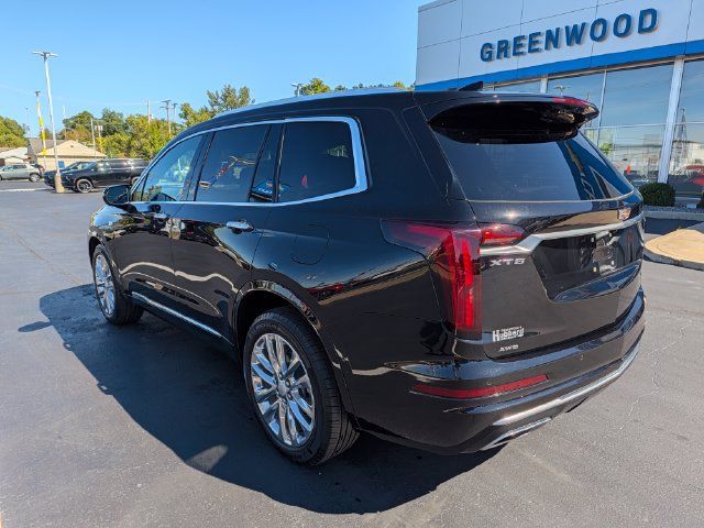 Used 2024 Cadillac XT6 Premium Luxury w/ Platinum Package AWD/4WD image 3