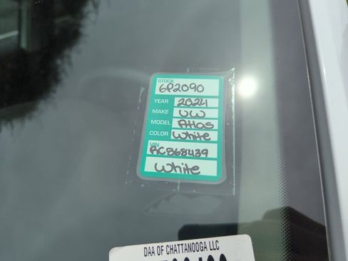 Used 2024 Volkswagen Atlas SE FWD image 6