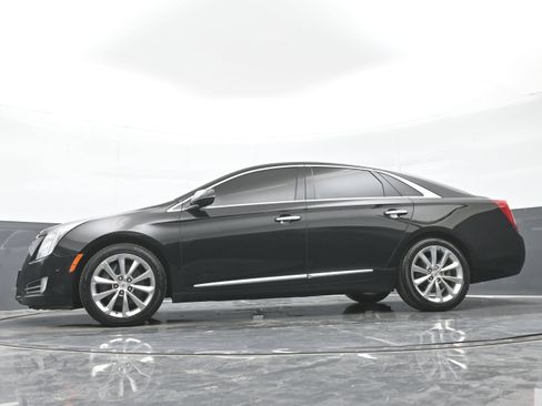 Used 2014 Cadillac XTS Luxury w/ Driver Awareness Package FWD image 43
