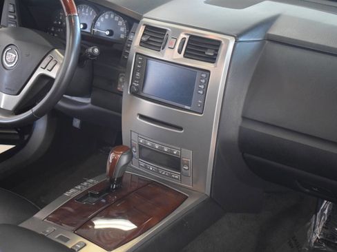 Used 2005 Cadillac XLR Base 2dr Roadster image 75