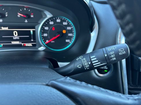 Used 2018 Chevrolet Traverse LT image 29