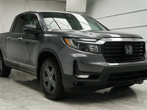 Used 2023 Honda Ridgeline RTL-E image 2