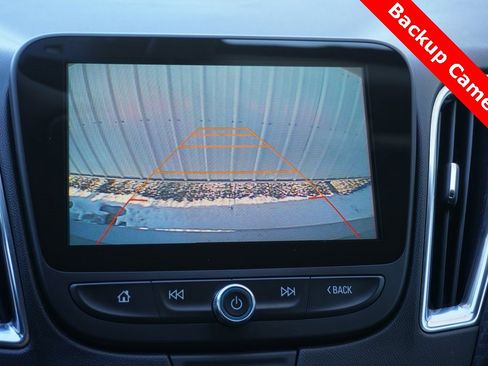 Used 2016 Chevrolet Malibu LT image 24