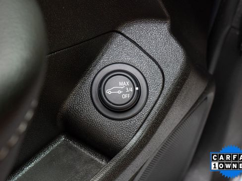 Used 2024 GMC Terrain SLT w/ LPO, Floor Liner Package FWD image 28