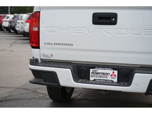 Used 2021 Chevrolet Colorado LT w/ Fleet Safety Package image 10