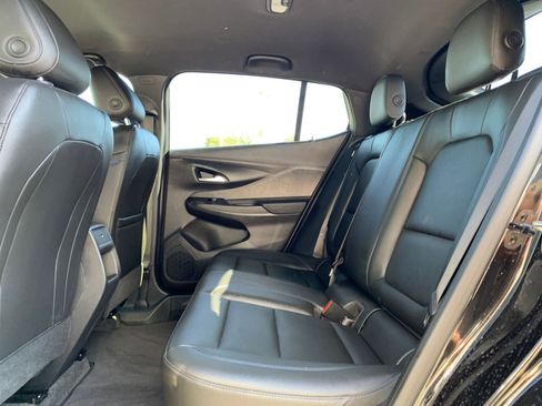 Used 2025 Buick Envista Sport Touring image 23