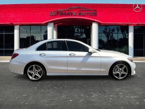 Used 2015 Mercedes-Benz C 300 4MATIC Sedan image 5