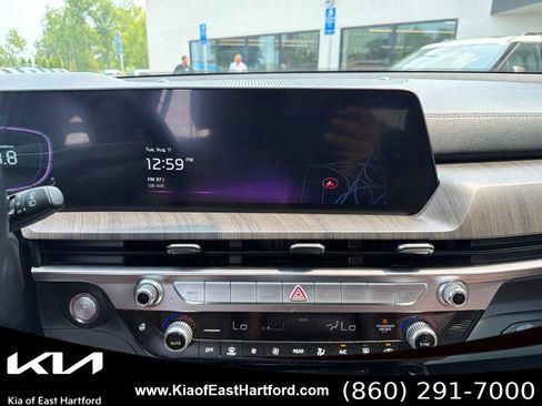 Certified 2024 Kia Telluride EX w/ EX Captain's Chair Package AWD/4WD image 27