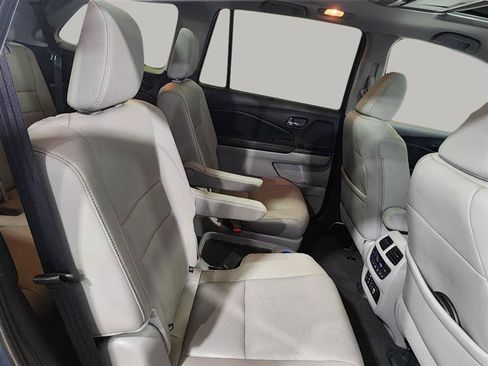 Used 2016 Honda Pilot Elite image 23