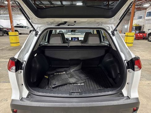 Certified 2023 Toyota Corolla Cross LE image 11