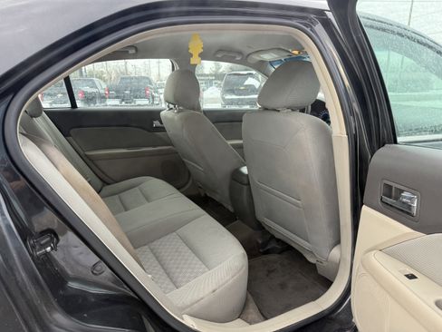 Used 2012 Ford Fusion SE image 18