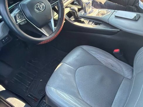 Used 2020 Toyota Avalon Limited w/ Advanced Safety Package FWD image 2