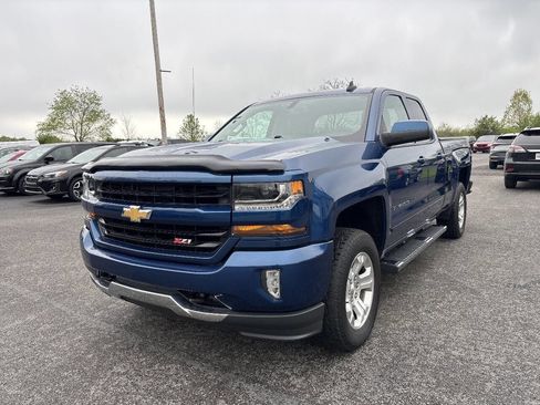 Used 2018 Chevrolet Silverado 1500 LT w/ All Star Edition AWD/4WD image 2