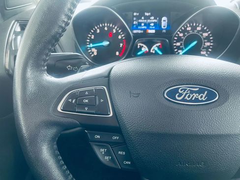 Used 2017 Ford Escape Titanium AWD/4WD image 16