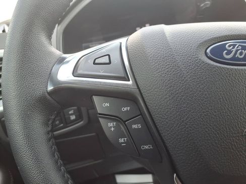 Certified 2024 Ford Edge SEL w/ Convenience Package AWD/4WD image 15