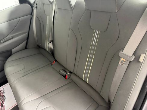 Used 2025 Hyundai Elantra Sport FWD image 34