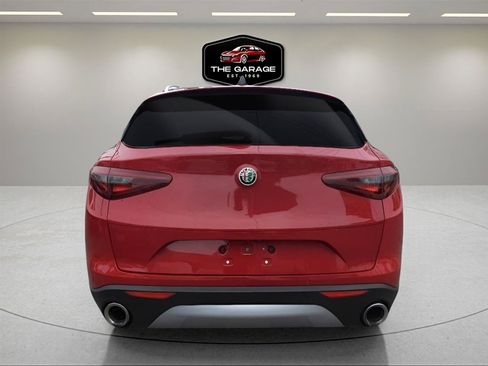 Used 2018 Alfa Romeo Stelvio Ti AWD/4WD image 5