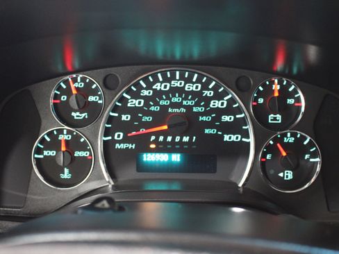 Used 2013 GMC Savana 2500 w/ Cold Climate Package RWD image 11