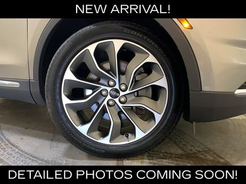 Used 2023 Lincoln Nautilus Reserve AWD/4WD image 9