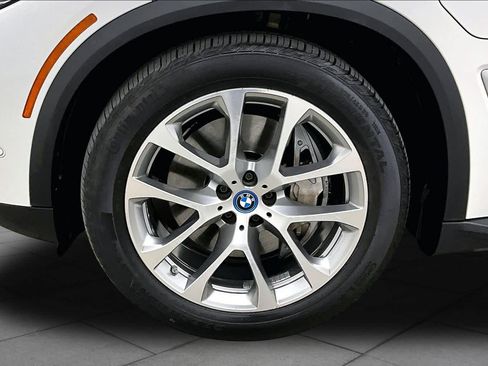 Used 2023 BMW X5 xDrive45e AWD/4WD image 11