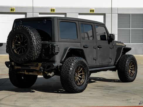 Used 2021 Jeep Wrangler Unlimited Rubicon image 16