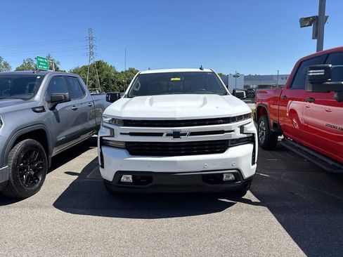 Used 2021 Chevrolet Silverado 1500 RST AWD/4WD image 3