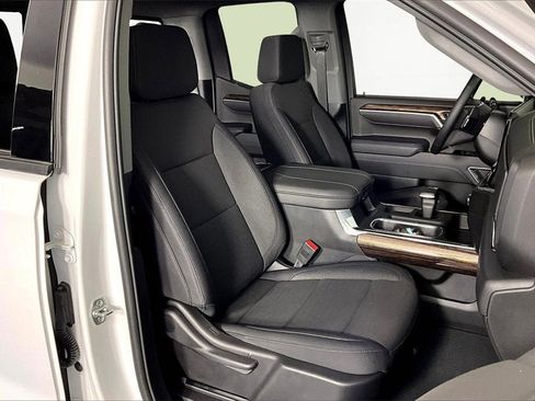 Used 2025 GMC Sierra 1500 Elevation image 49