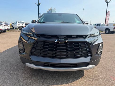 Used 2022 Chevrolet Blazer LT w/ LPO, Black Accent Package FWD image 9