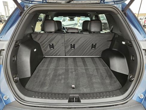 Used 2025 Chevrolet Equinox RS w/ Convenience Package III image 27