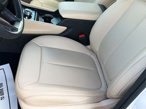 Used 2024 Jeep Grand Cherokee Limited 4xe w/ Luxury Tech Group II image 19