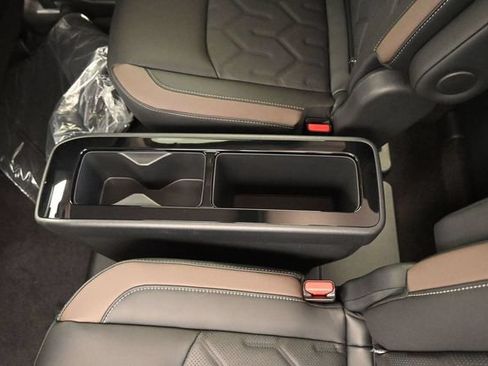 Used 2026 Nissan Pathfinder Platinum FWD image 26