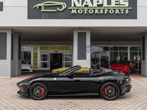 Used 2025 Ferrari Roma Spider image 36
