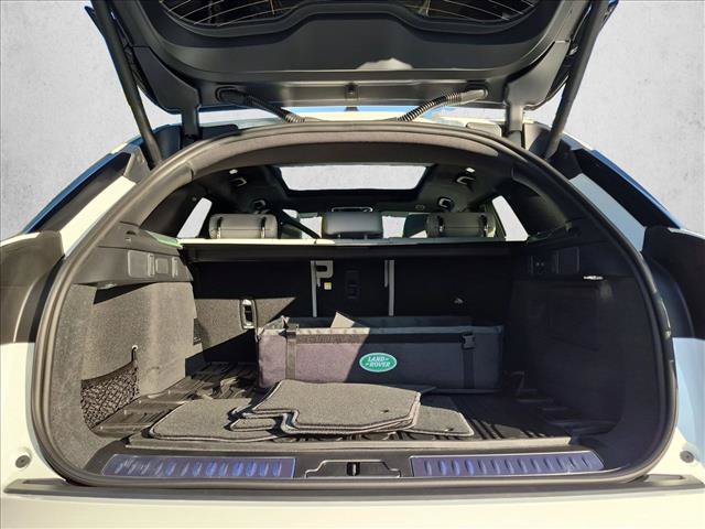 New 2026 Land Rover Range Rover Velar S AWD/4WD image 24
