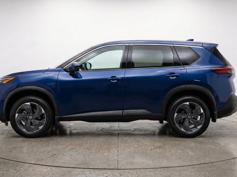 Used 2025 Nissan Rogue SV image 5