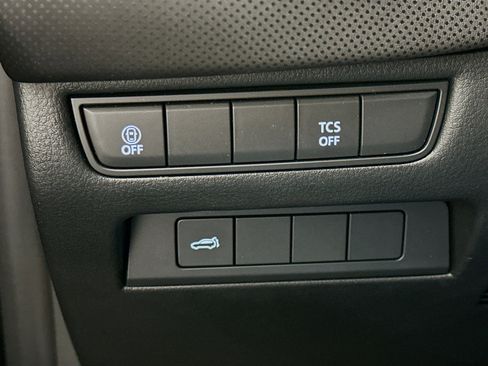 Used 2025 MAZDA CX-50 AWD 2.5 S w/ Premium Package image 17