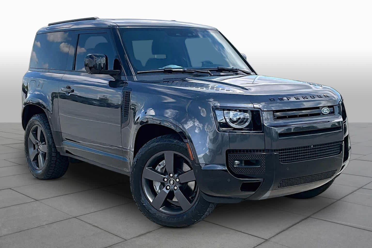 Used 2024 Land Rover Defender 90 X-Dynamic SE AWD/4WD image 2
